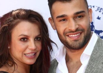 Britney Spears Teeth