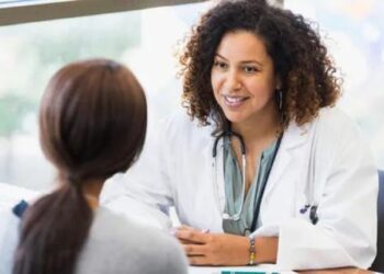 Choosing the Right Optometrist: Factors to Consider